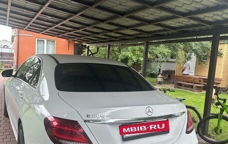 Mercedes-Benz E-Класс, 2018 год, 2 750 000 рублей, 3 фотография