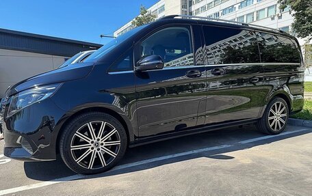 Mercedes-Benz V-Класс, 2025 год, 10 980 000 рублей, 3 фотография