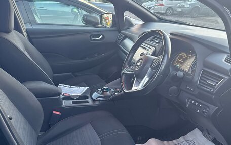 Nissan Leaf II, 2017 год, 1 790 000 рублей, 12 фотография