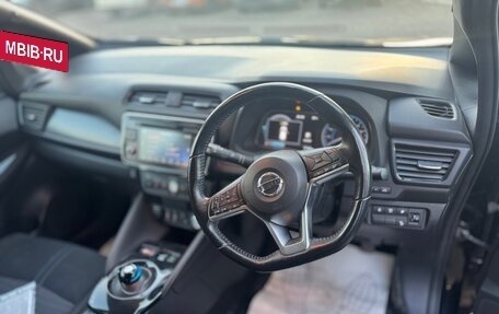 Nissan Leaf II, 2017 год, 1 790 000 рублей, 13 фотография