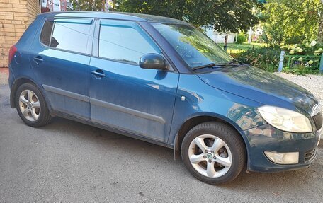 Skoda Fabia II, 2011 год, 580 000 рублей, 2 фотография