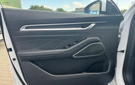 Geely Emgrand, 2024 год, 1 695 000 рублей, 12 фотография
