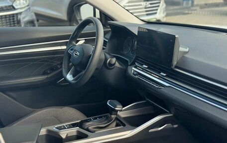 Geely Emgrand, 2024 год, 1 695 000 рублей, 20 фотография