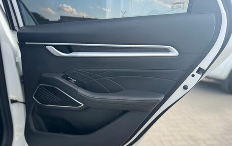 Geely Emgrand, 2024 год, 1 695 000 рублей, 16 фотография
