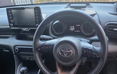 Toyota Yaris, 2020 год, 1 600 000 рублей, 9 фотография
