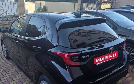 Toyota Yaris, 2020 год, 1 600 000 рублей, 4 фотография