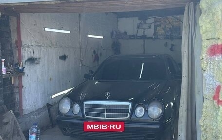 Mercedes-Benz E-Класс, 1998 год, 275 000 рублей, 5 фотография