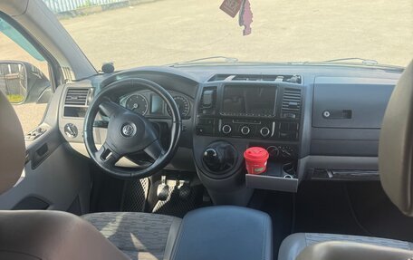 Volkswagen Transporter T5 рестайлинг, 2011 год, 1 300 000 рублей, 7 фотография