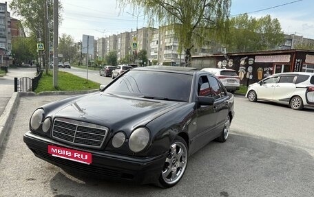 Mercedes-Benz E-Класс, 1998 год, 275 000 рублей, 2 фотография