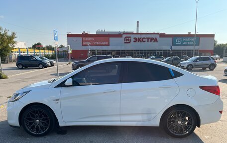 Hyundai Solaris II рестайлинг, 2012 год, 850 000 рублей, 3 фотография