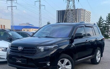 Toyota Highlander III, 2012 год, 1 750 000 рублей, 1 фотография