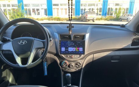 Hyundai Solaris II рестайлинг, 2012 год, 850 000 рублей, 9 фотография