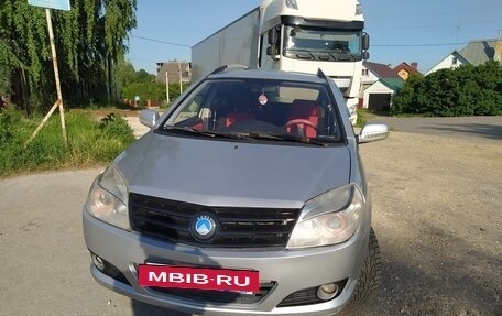 Geely MK Cross I, 2012 год, 250 000 рублей, 2 фотография