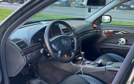 Mercedes-Benz E-Класс, 2004 год, 690 000 рублей, 5 фотография