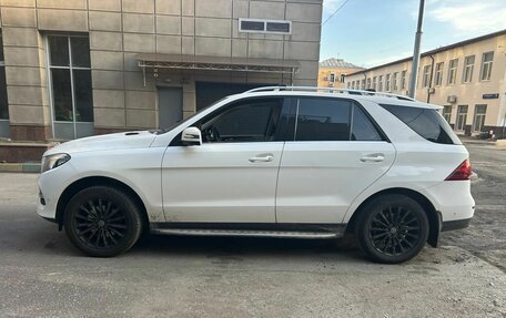 Mercedes-Benz GLE, 2015 год, 3 200 000 рублей, 4 фотография