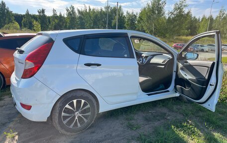 Hyundai Solaris II рестайлинг, 2014 год, 830 000 рублей, 4 фотография