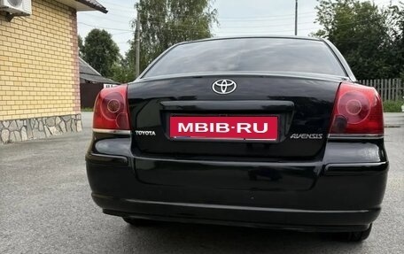 Toyota Avensis III рестайлинг, 2006 год, 900 000 рублей, 5 фотография