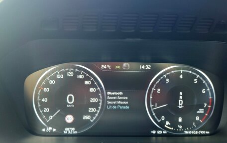 Volvo XC90 II рестайлинг, 2022 год, 6 200 000 рублей, 9 фотография
