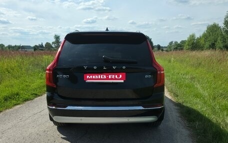 Volvo XC90 II рестайлинг, 2022 год, 6 200 000 рублей, 3 фотография