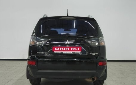 Mitsubishi Outlander III рестайлинг 3, 2010 год, 969 000 рублей, 5 фотография