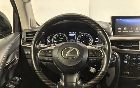 Lexus LX III, 2017 год, 6 499 000 рублей, 21 фотография