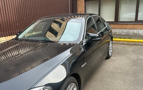 BMW 5 серия, 2016 год, 1 800 000 рублей, 3 фотография