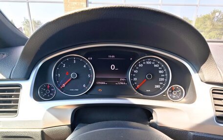 Volkswagen Touareg III, 2012 год, 2 000 000 рублей, 4 фотография