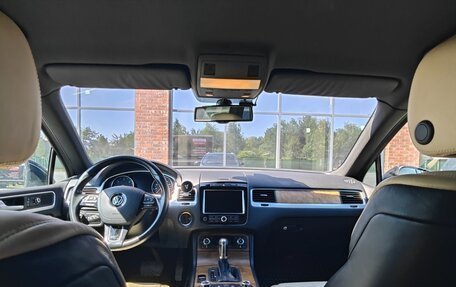 Volkswagen Touareg III, 2012 год, 2 000 000 рублей, 10 фотография