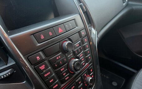 Opel Astra J, 2013 год, 600 000 рублей, 13 фотография