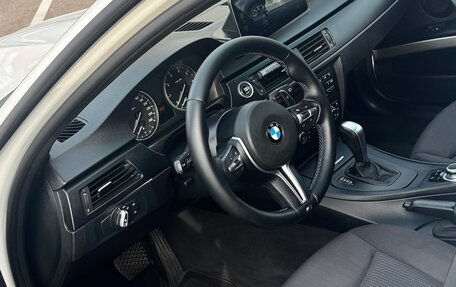 BMW 3 серия, 2011 год, 1 230 000 рублей, 13 фотография