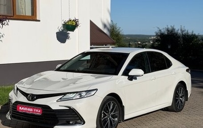 Toyota Camry, 2021 год, 3 320 000 рублей, 1 фотография