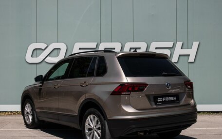 Volkswagen Tiguan II, 2020 год, 2 899 000 рублей, 2 фотография