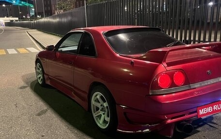 Nissan Skyline, 1998 год, 980 000 рублей, 3 фотография