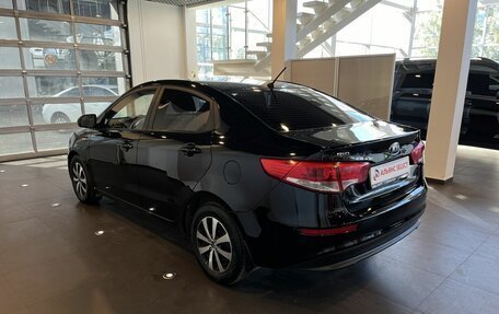 KIA Rio III рестайлинг, 2016 год, 990 000 рублей, 5 фотография