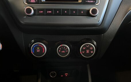 KIA Rio III рестайлинг, 2016 год, 990 000 рублей, 15 фотография