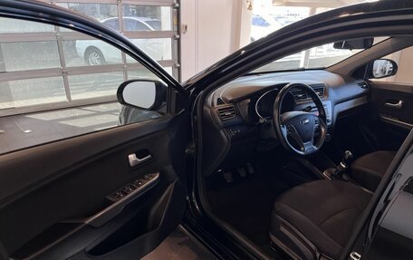 KIA Rio III рестайлинг, 2016 год, 990 000 рублей, 21 фотография