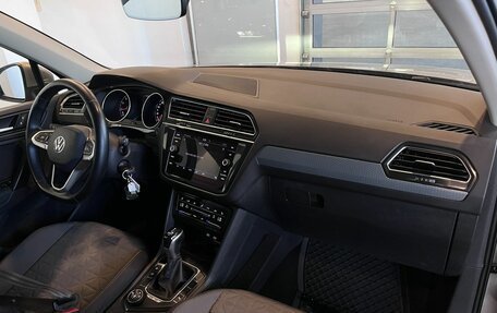 Volkswagen Tiguan II, 2020 год, 3 780 000 рублей, 12 фотография