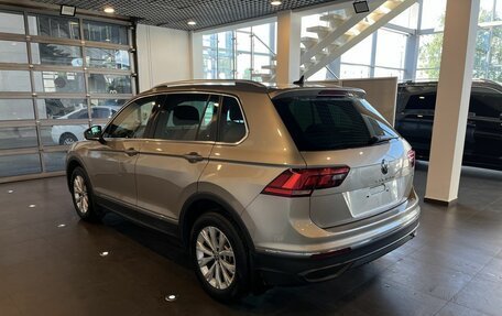 Volkswagen Tiguan II, 2020 год, 3 780 000 рублей, 5 фотография