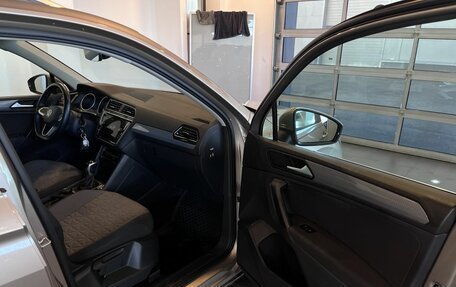 Volkswagen Tiguan II, 2020 год, 3 780 000 рублей, 27 фотография
