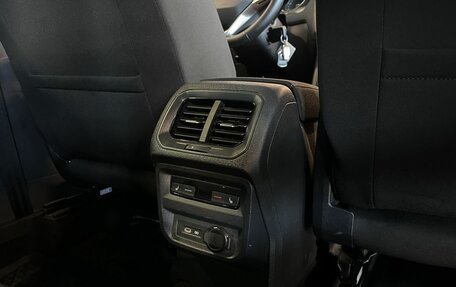 Volkswagen Tiguan II, 2020 год, 3 780 000 рублей, 36 фотография