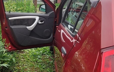Renault Sandero I, 2010 год, 550 000 рублей, 3 фотография