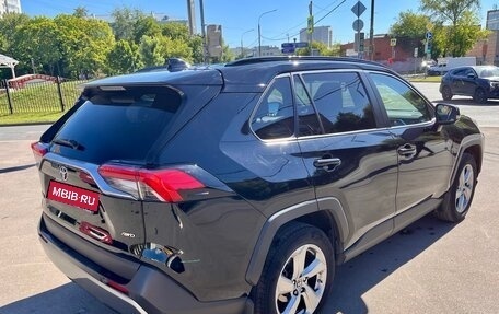 Toyota RAV4, 2021 год, 3 200 000 рублей, 3 фотография