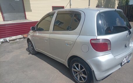 Toyota Vitz, 2000 год, 350 000 рублей, 3 фотография