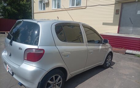 Toyota Vitz, 2000 год, 350 000 рублей, 2 фотография