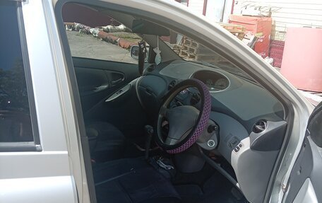 Toyota Vitz, 2000 год, 350 000 рублей, 5 фотография