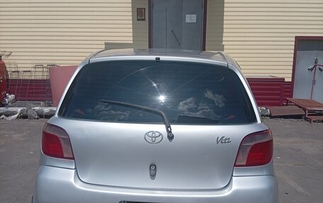 Toyota Vitz, 2000 год, 350 000 рублей, 4 фотография
