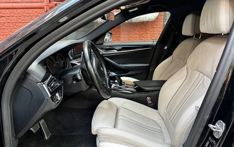 BMW 5 серия, 2019 год, 3 200 000 рублей, 3 фотография