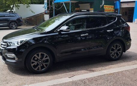 Hyundai Santa Fe III рестайлинг, 2017 год, 2 700 000 рублей, 2 фотография