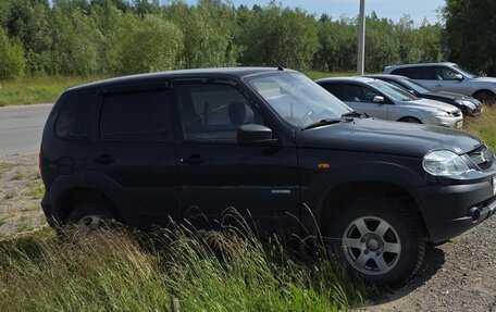 Chevrolet Niva I рестайлинг, 2010 год, 320 000 рублей, 3 фотография
