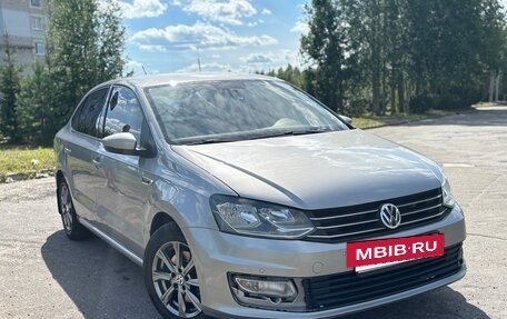 Volkswagen Polo VI (EU Market), 2018 год, 890 000 рублей, 2 фотография